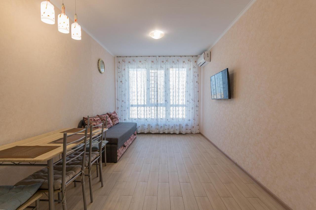 Уютная Квартира В Жк Острова Kryzhanivka Buitenkant foto